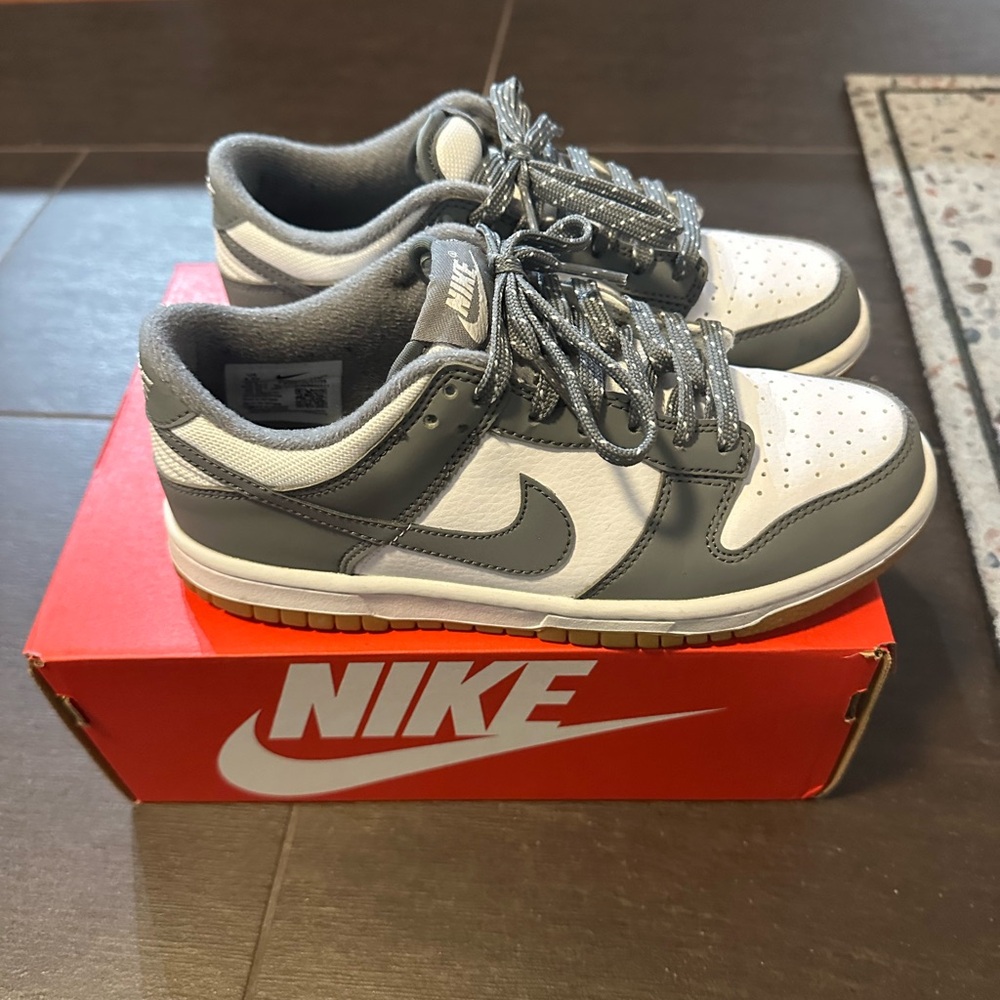 Nike Dunks - Picture 5 of 9